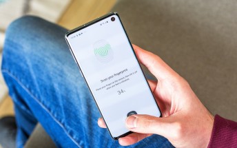 Samsung will fix the bug that lets unregistered fingerprints unlock the Galaxy S10