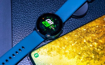 Latest Samsung Galaxy Watch Active2 update enables touch bezel by default