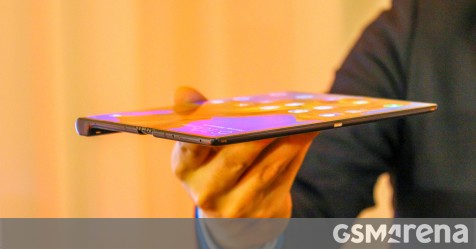 Huawei Mate X goes on sale, stock depletes in minutes - GSMArena.com news - GSMArena.com