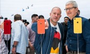 Jony Ive formally out of Apple