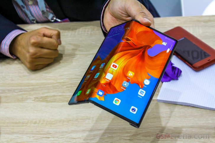 Huawei Mate X with outward folding design