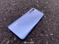 Leaked live images of Realme X50 5G