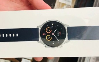 Here's the retail box of the Xiaomi Watch Color, specs in tow