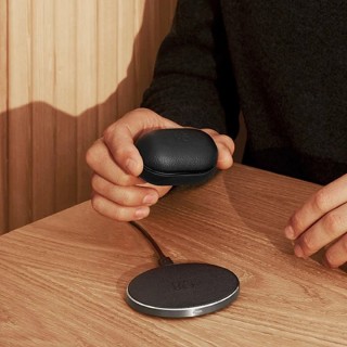 Beoplay E8 3rd gen and wireless charging pad