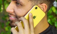 Apple acknowledges iPhone XR connectivity problems in the UK