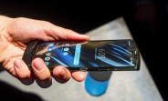Motorola Razr retail box teased by company executive