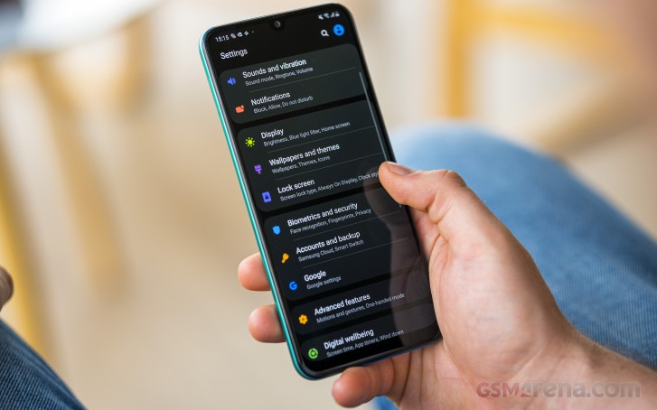 galaxy m30s android version