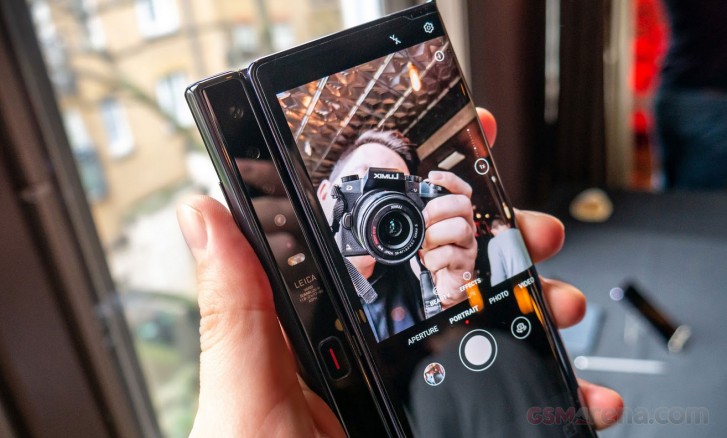 Our Huawei Mate XS hands-on video is up