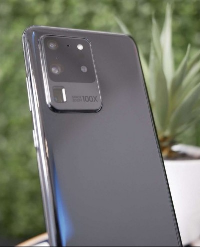 First live image of Samsung Galaxy S20 Ultra reveals camera setup, Galaxy S20+ tags along