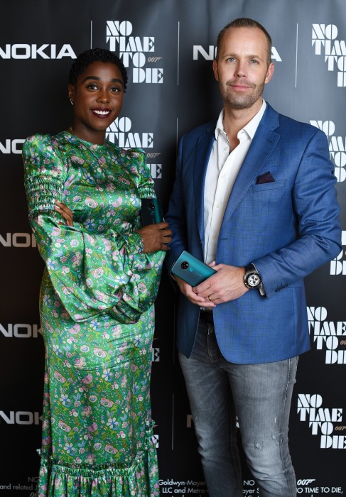 Lashana Lynch (left) with HMD Global's CPO Juho Sarvikas (right)