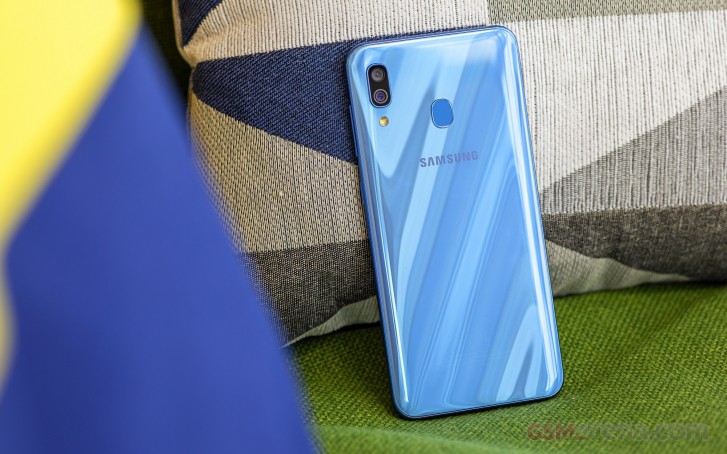 Samsung Galaxy A30