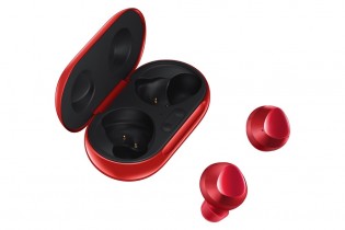 Samsung Galaxy Buds + باللونين الوردي والأحمر