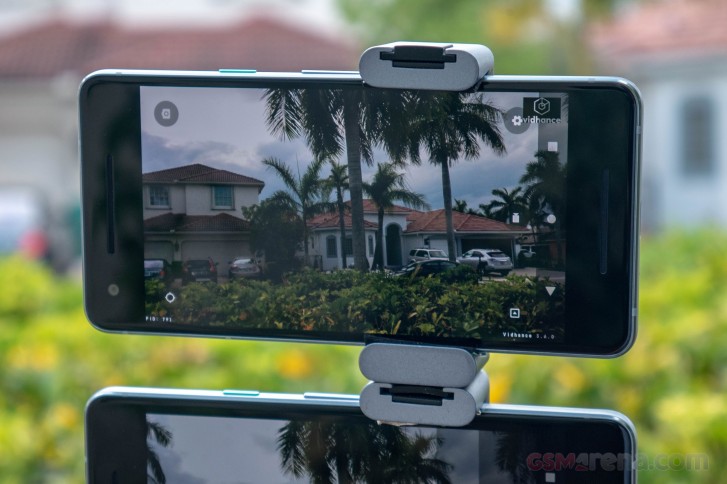 We had a demo with Imint’s Vidhance Selfie stabilization