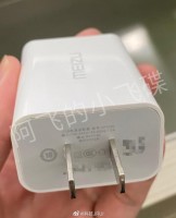 Meizu 17 at 3C: The 30W charger