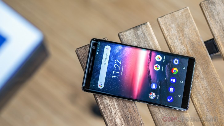 Nokia 8 Sirocco receiving Android 10 update with April security patch