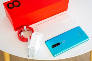 Unboxing the OnePlus 8