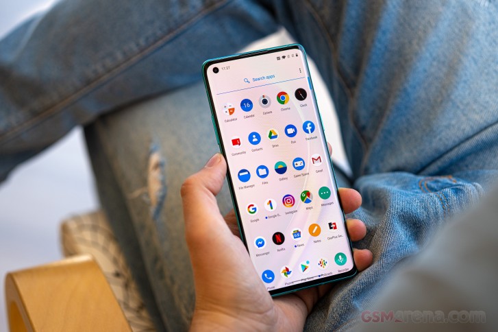 OnePlus 9 and 9 Pro are now receiving their first software update -  GSMArena.com news