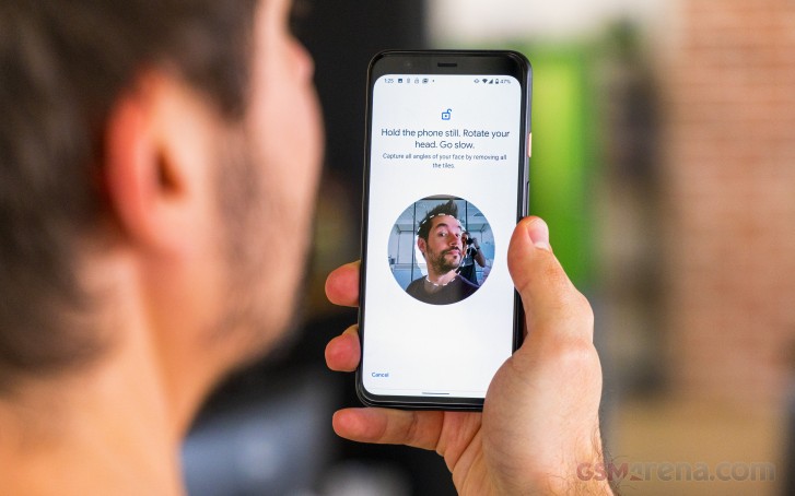 أخيرًا ، لم يعد Pixel 4 Face Unlock يشكل خطرًا على الأمان بعد الآن مع تحديث أبريل