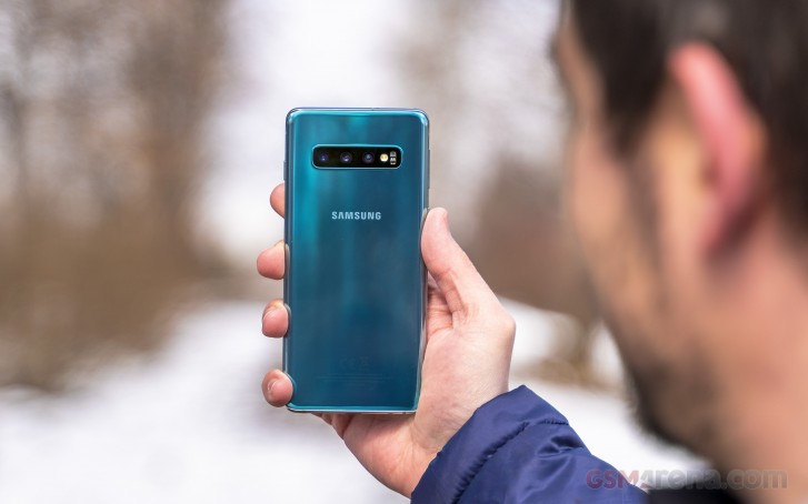 T-Mobile delivers One UI 2.1 update to the Galaxy S10, S10+, and S10e