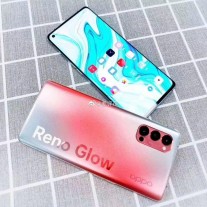 Oppo Reno4 phones in its Glow colors
