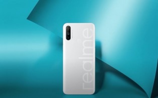 Realme Narzo 10A arriving in So Blue and So White