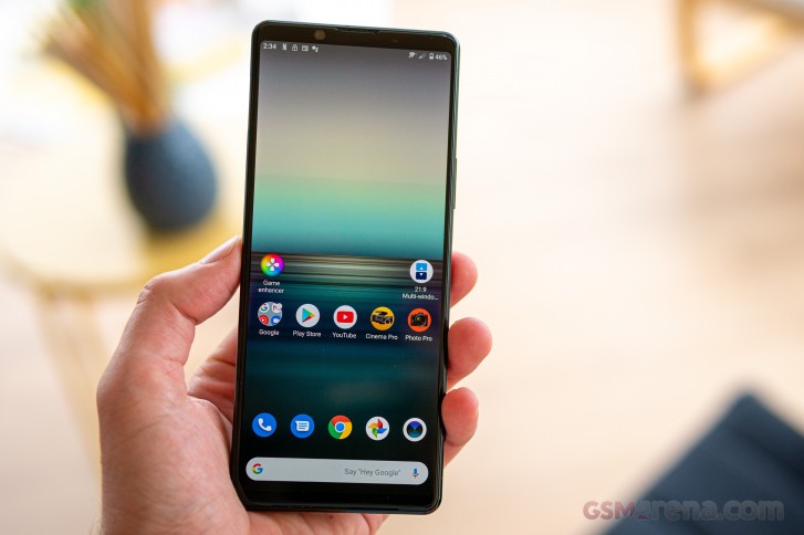 Sony Xperia 1 II lands in Europe, comes with a pair of Sony XM3s