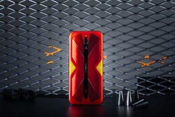 Red Magic 5G Hot Rod Red edition