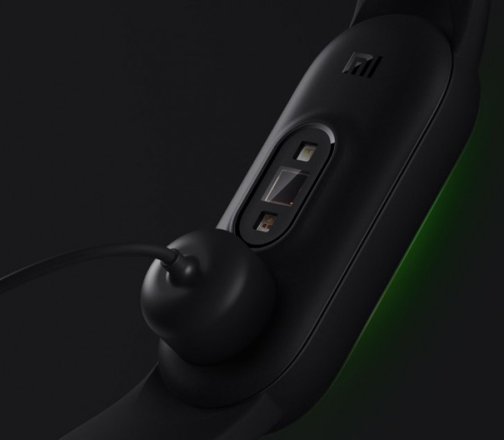 Xiaomi Mi Band 5 debuts with bigger display and magnetic charging dock
