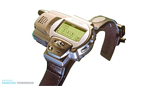 Digital on sale phone watch