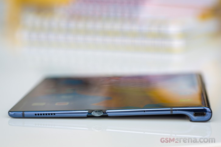 I used the Huawei Mate Xs and now I don't want to go back to a normal smartphone