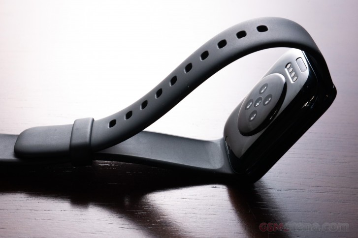 Oppo Watch hands-on review -  news