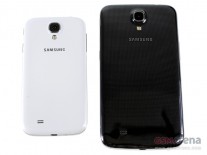 Galaxy S4 (left), Galaxy Mega 6.3 (center) Galaxy Note II (right)