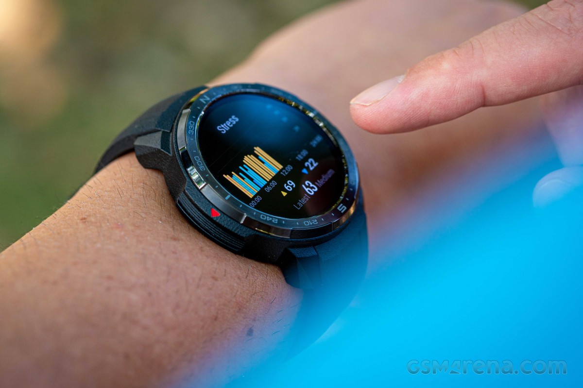 HONOR watch GS Pro Review: urban adventurer