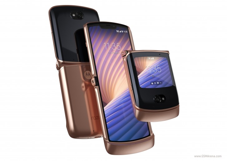 Motorola Razr 5G in Blush Gold