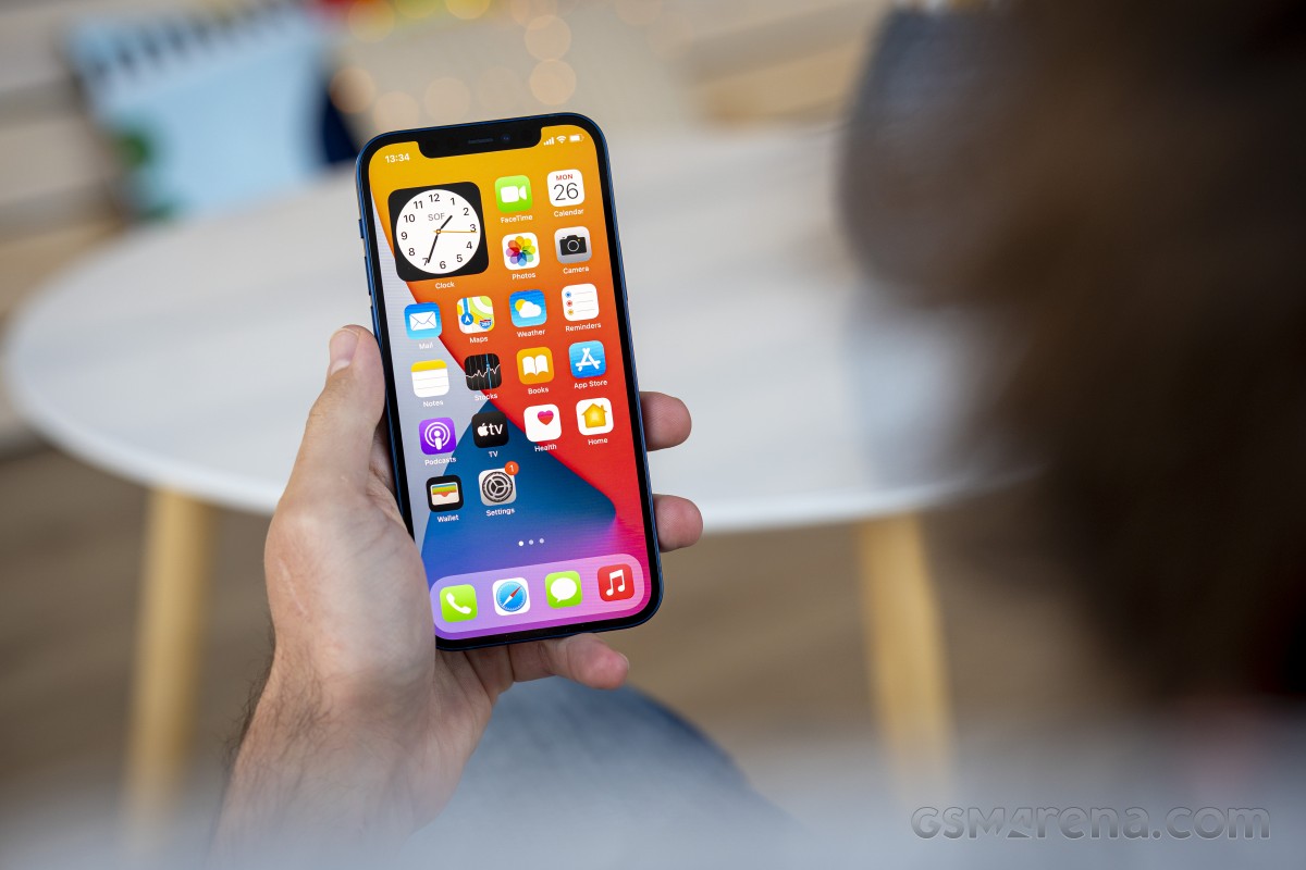 compare apple iphone 12 and 12 pro