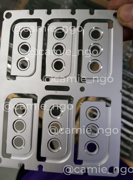 Samsung Galaxy S21 rear camera housing surfaces