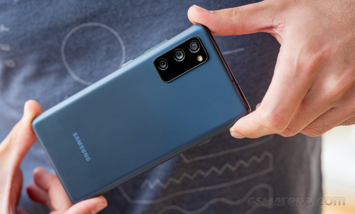 Report Samsung Leads Global Smartphone Sales In August Widens Gap With Huawei News 