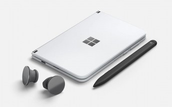 Early adopters see cracks in the plastic around Microsoft Surface Duo's USB-C port