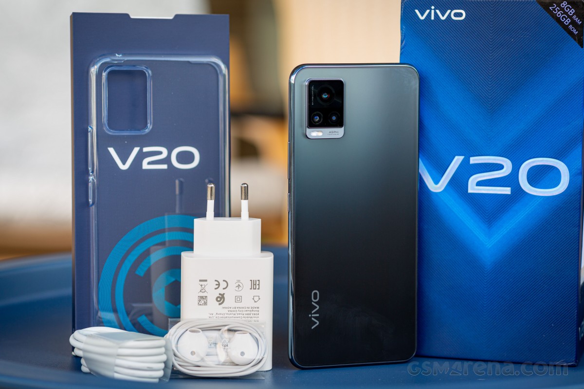 Vivo V20 ожидает обзора