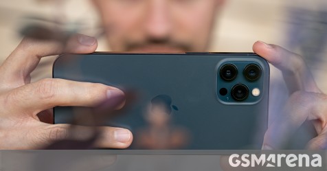 Apple iPhone 12 Pro Max để đánh giá
