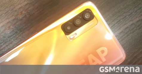 Photos of the Realme Koi (aka Race) surface, rumors hint at 125W fast charging - GSMArena.com news - GSMArena.com