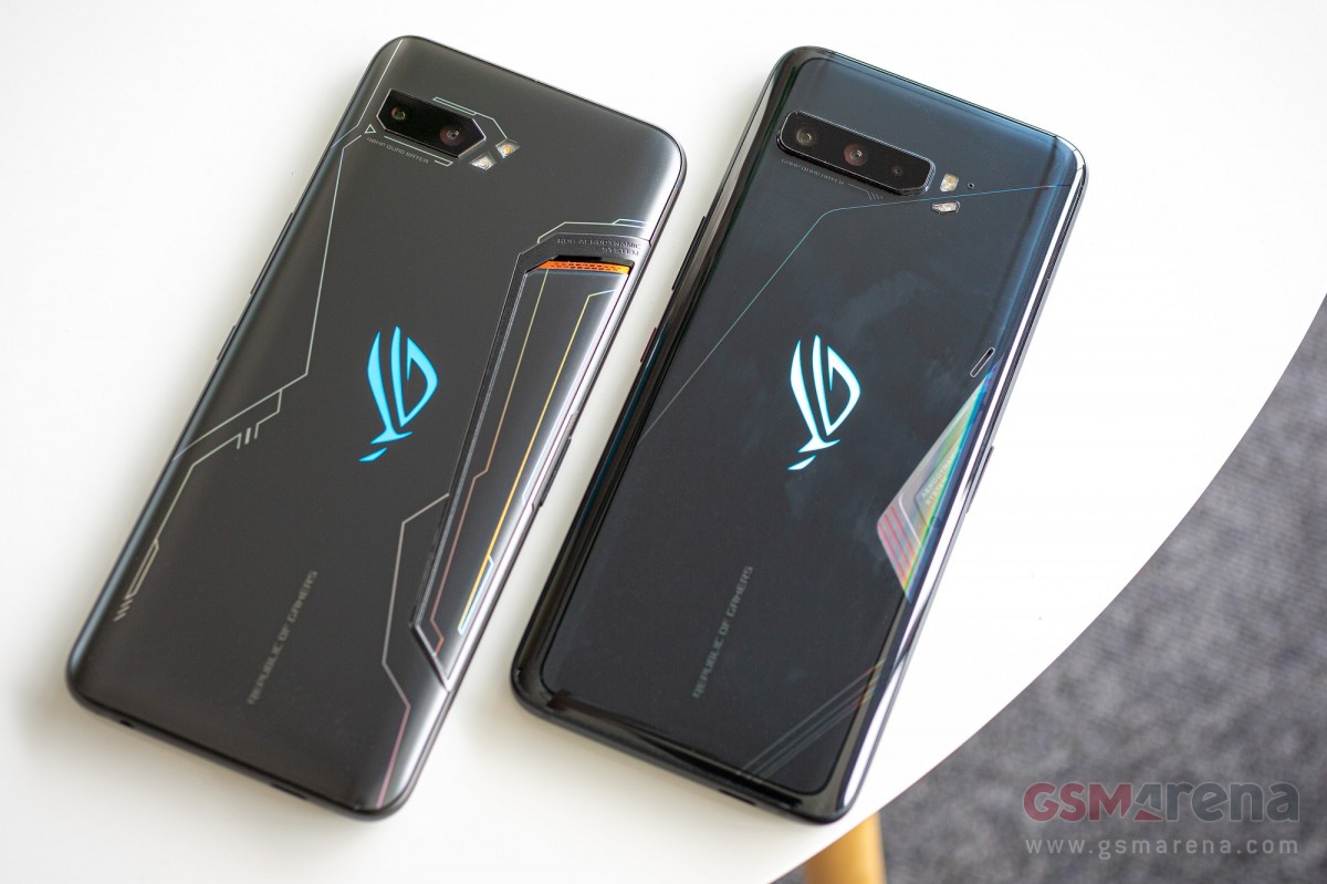 ROG Phone 2 (left) and ROG Phone 3 (right)