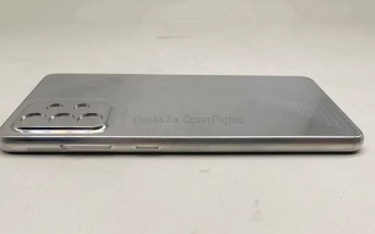 Samsung Galaxy A72 case mold reveals design 