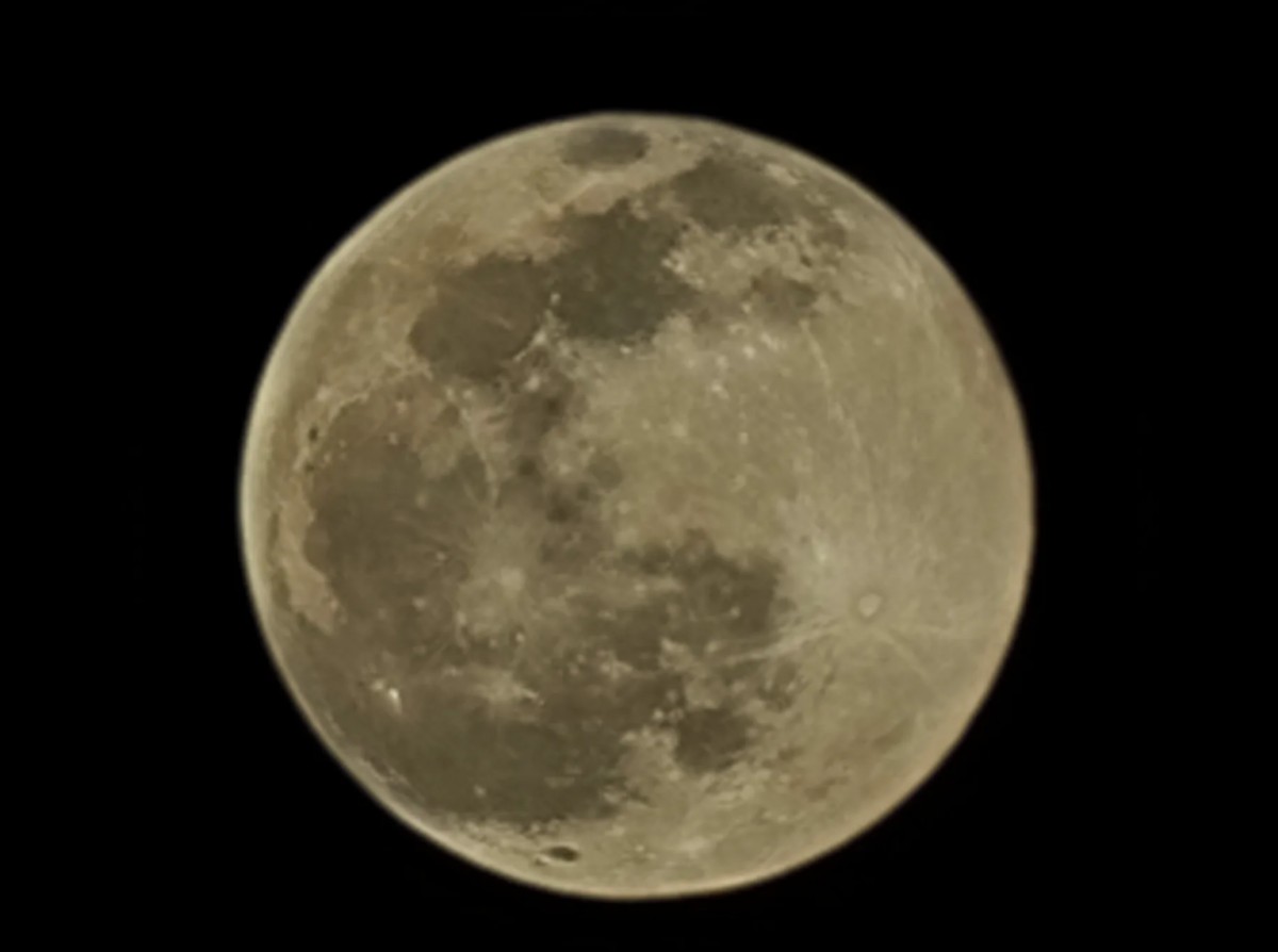 samsung moon zoom