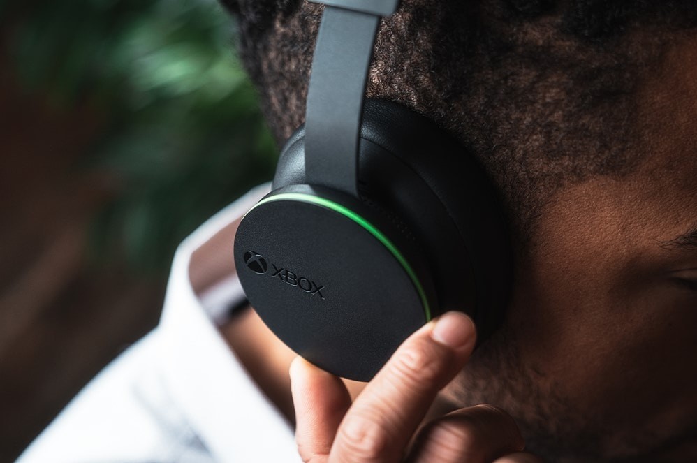 Microsoft unveils Xbox Wireless Headset 