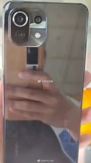 Alleged Xiaomi Mi 11 Lite live images