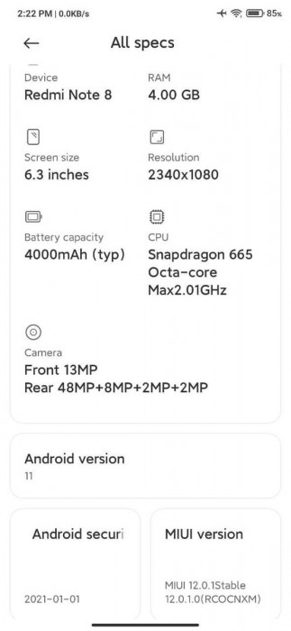 Xiaomi Mi Note 10 update changelog (left) and Redmi Note 8 post update (right)