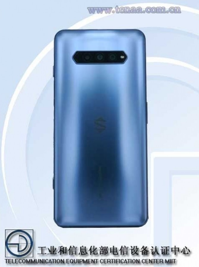 بلاك شارك 4 - Black Shark 4 يظهر في إعلان تشويقي يحدد موعد الإطلاق الرسمي 4 https://fdn.gsmarena.com/imgroot/news/21/02/xiaomi-new-blackshark-4-tenaa/-1200x900m/gsmarena_002.jpg
