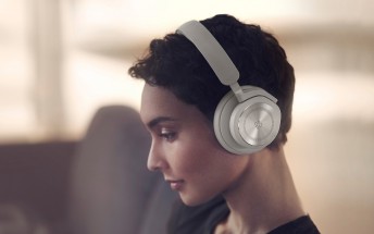 B&O's new Beoplay HX noise canceling headphones last an impressive 35 hours on a single charge