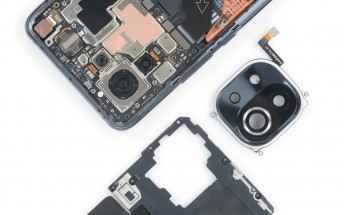 iFixit gives Xiaomi Mi 11 an average repairability score